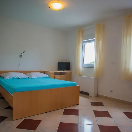Nina E1 Apartmán