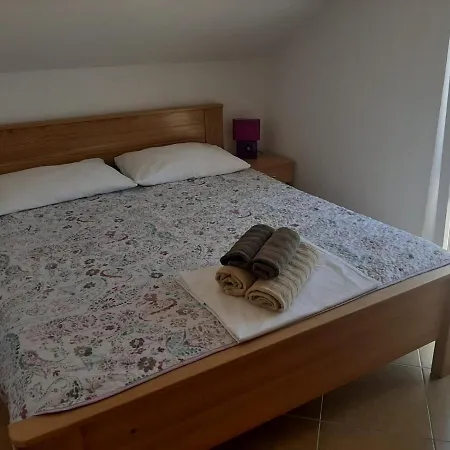 Nina E1 Apartmán